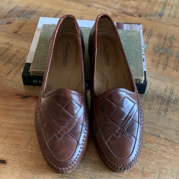 Santoni Mens Leather Interwoven Design almond toe Brown loafers Size 10 main image 11